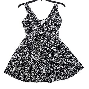 Island Escape Women's Black White Dot Print‎ Ruched Skirted Swim Dress Size 6